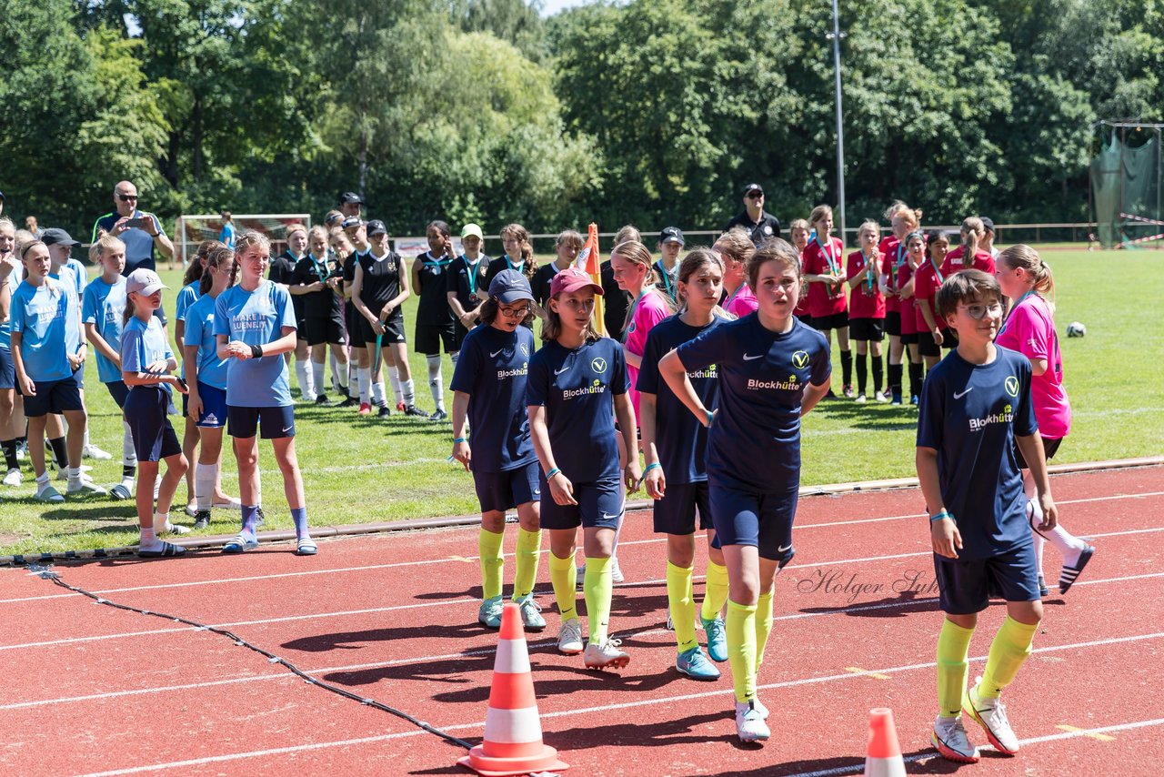 Bild 86 - Loewinnen Cup